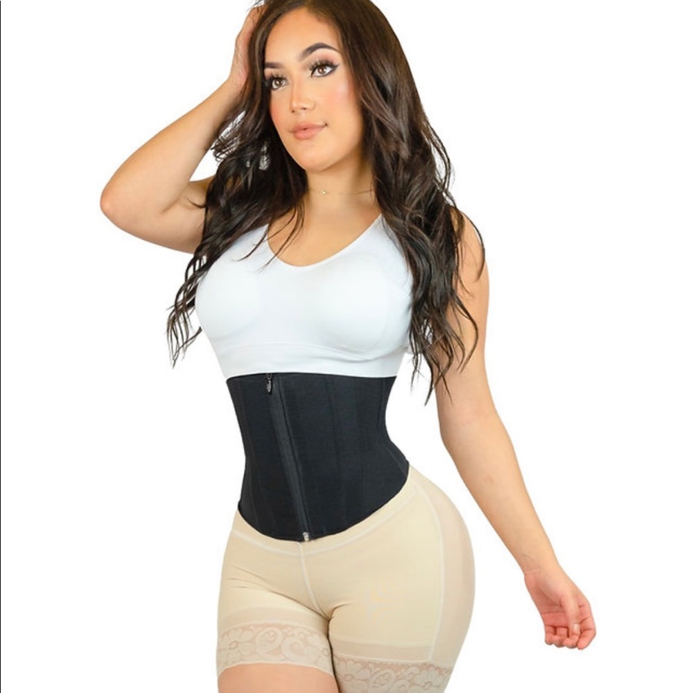✨‼️SOLD‼️Elegant Figure✨ Ref. 1002E The powernet Excellence Short Torso✨
